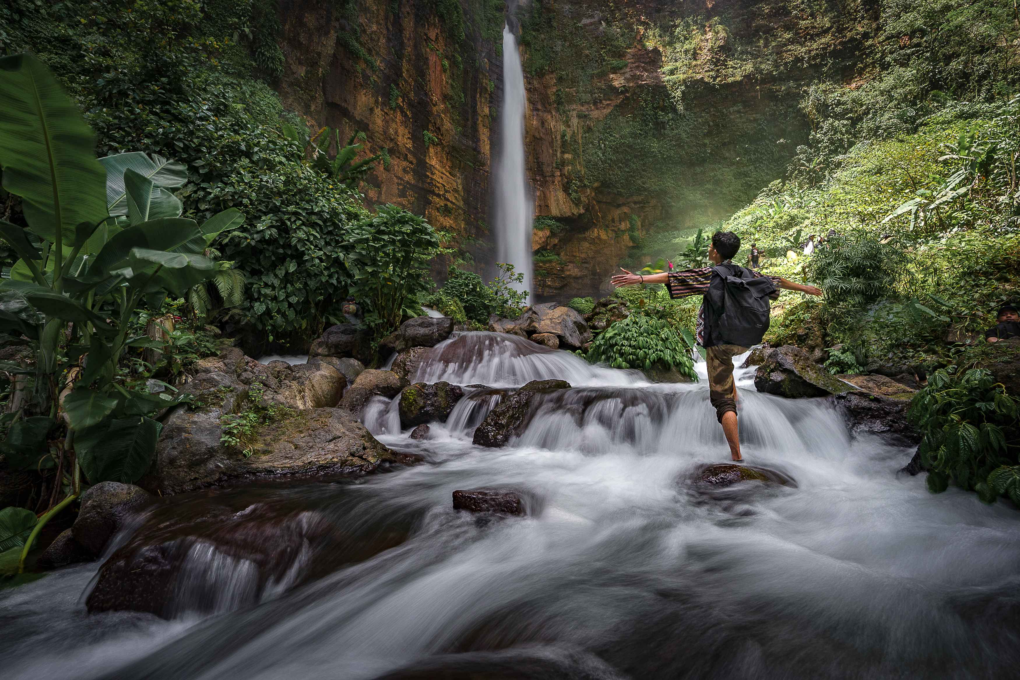 Air Terjun Kapas Biru